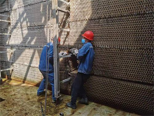 電鍍行業(yè)如何來(lái)選擇涼水塔和冷水機(jī)？,電鍍行業(yè)發(fā)展前景