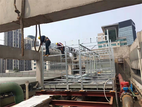 康明蒸發(fā)式玻璃鋼冷卻塔原理與優(yōu)缺點(diǎn)